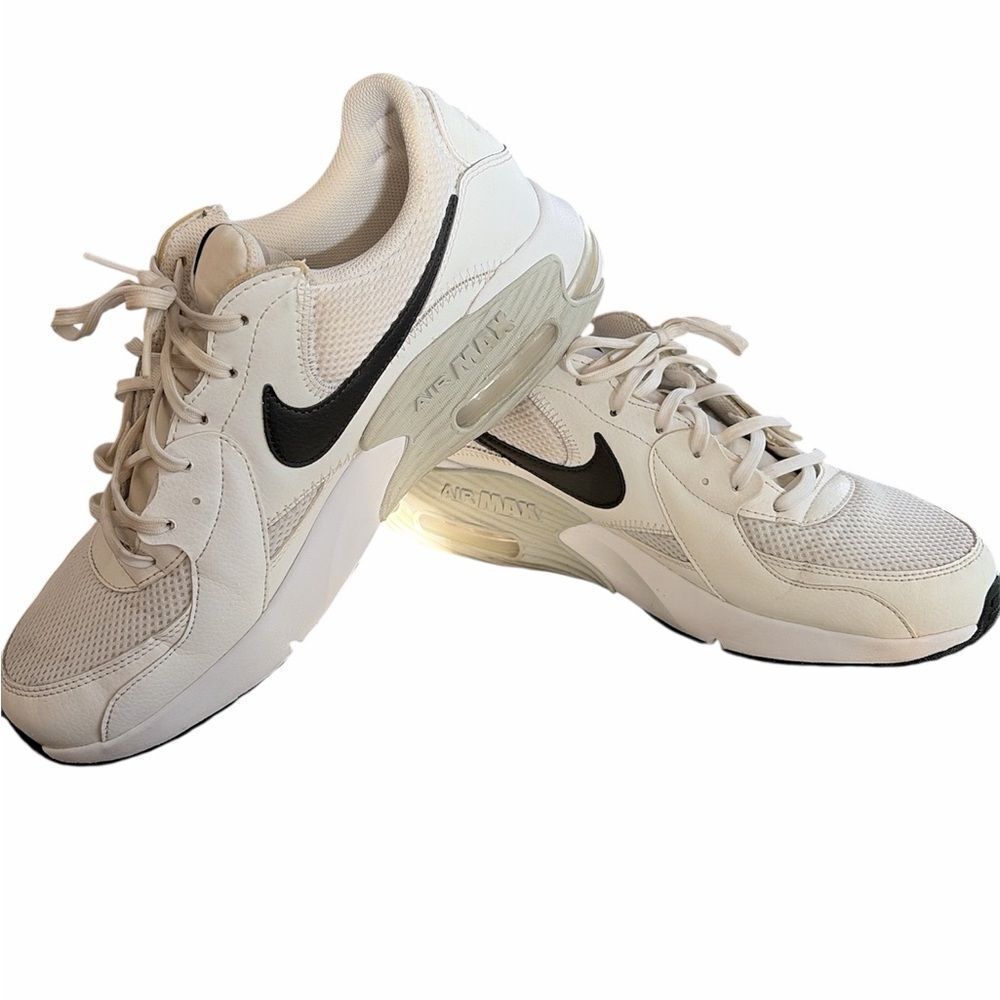 Men’s Nike White and Black Air Max Runner Sneakers